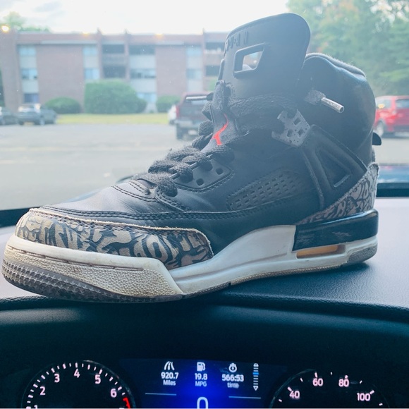 Nike Air Jordan Spizike BG Black Varsity Red Cement Grey 317321-034 Sz 6.5Y - Picture 4 of 16